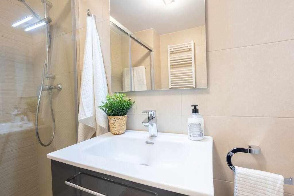 Appartamento Coimbra Etxea Precioso Piso Recien Estrenado Bermeo Esterno foto